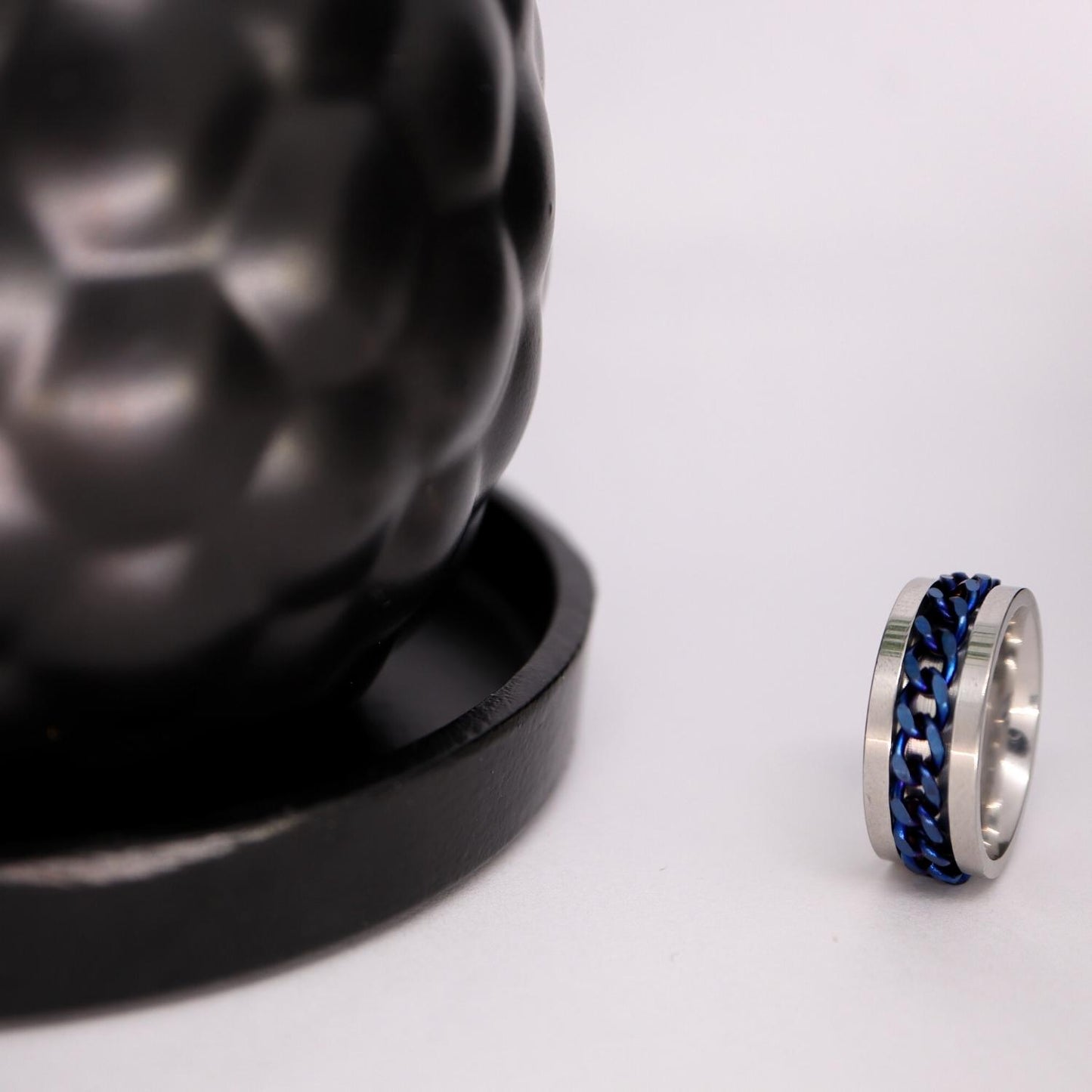 Anxiety Ring (Kettinkje) Blauwe ketting Sfeerbeeld